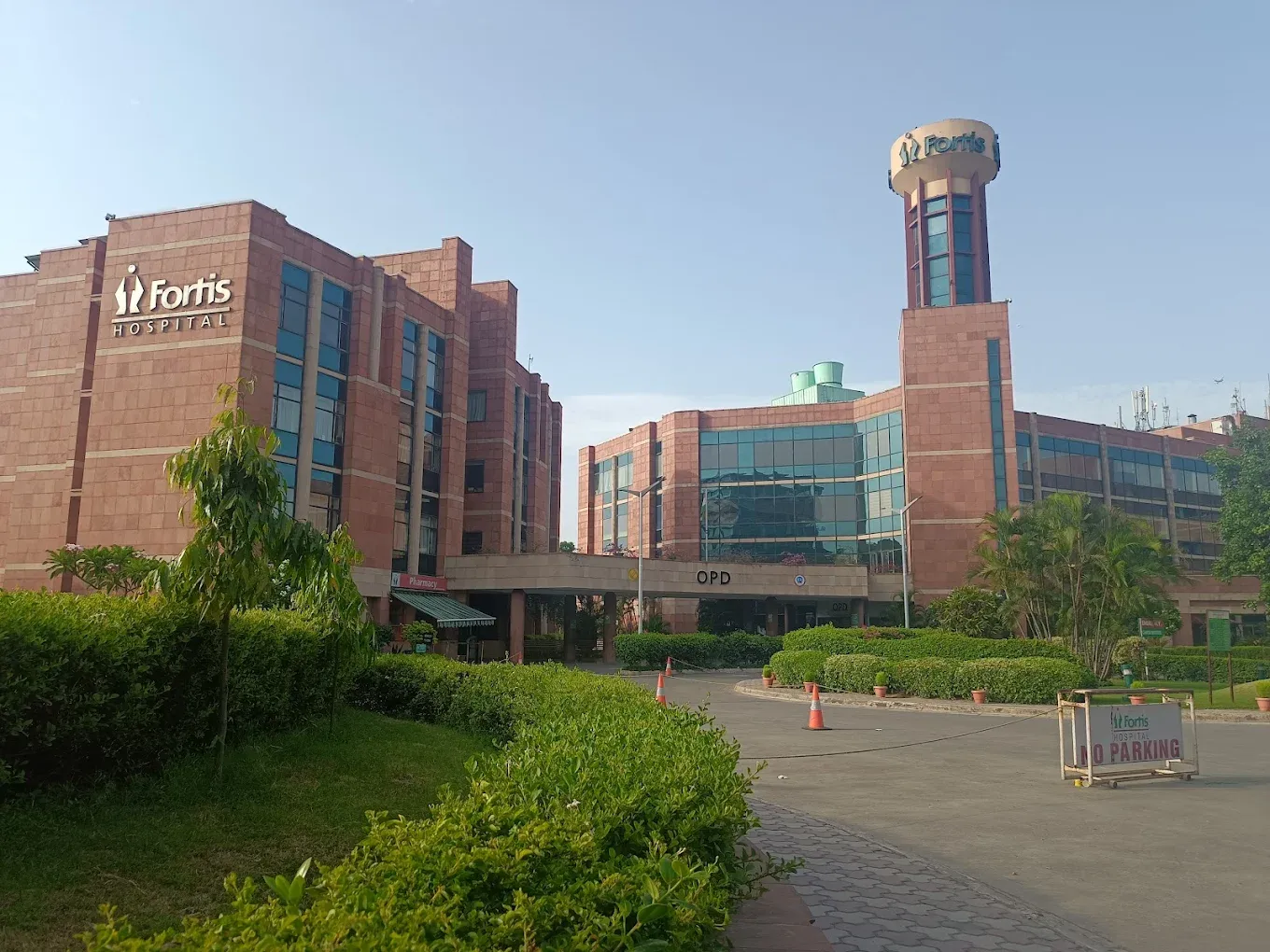 The Top 6 Best Chandigarh Hospitals: What You Need To Know 3 2024 06 Fortis Hospital