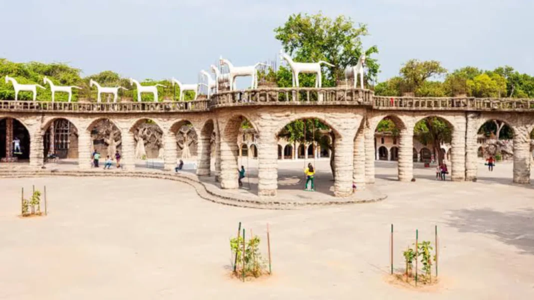 Exploring The Rock Garden Chandigarh: A Comprehensive Guide 2 Exploring The Artistic Features Of The Garden
