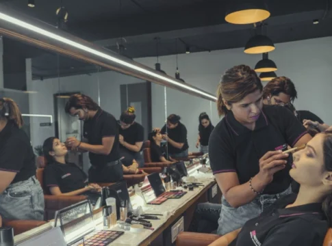 Headmasters Salon