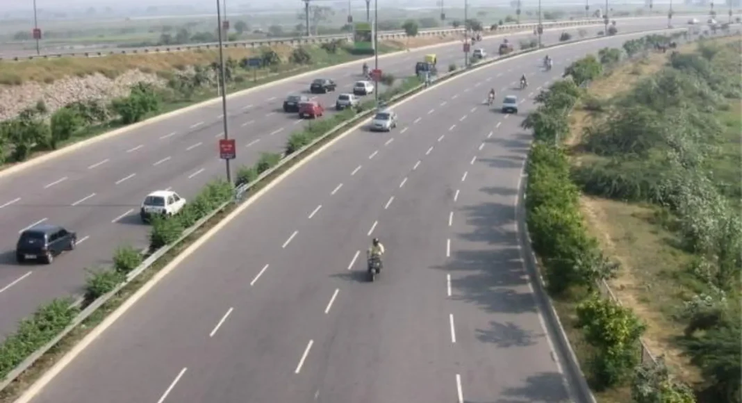 Road Tripping From Delhi To Chandigarh: An Ultimate Scenic Journey 1 Transportation Options