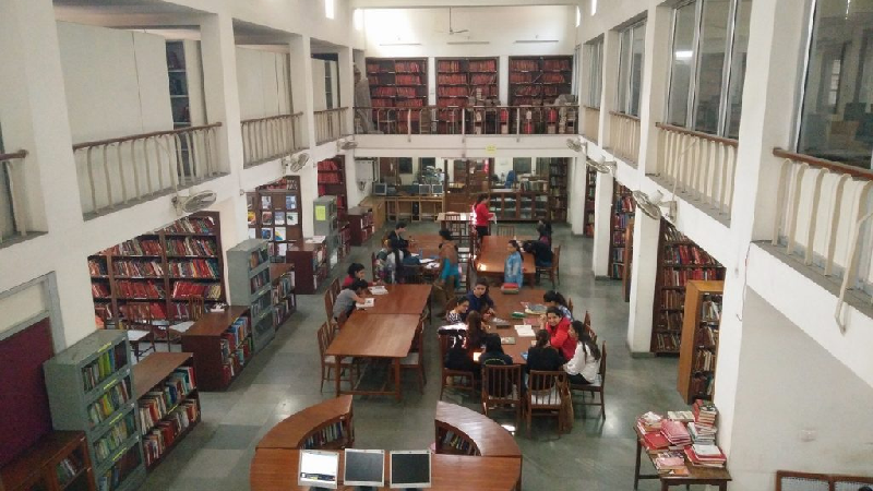 Government College for Girls Library