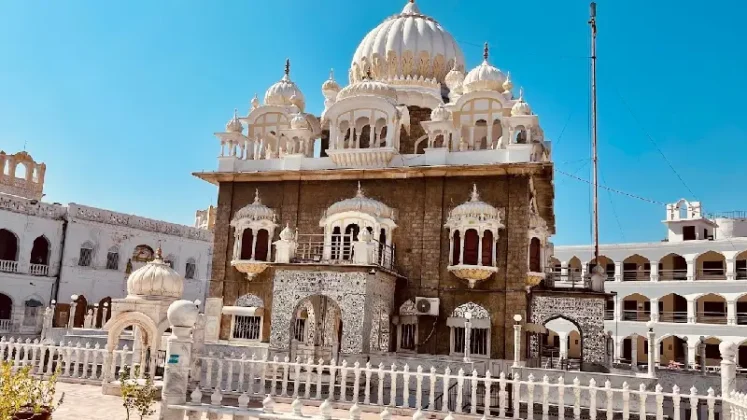 Gurudwara Sri Panja Sahib, Hasan Abdal