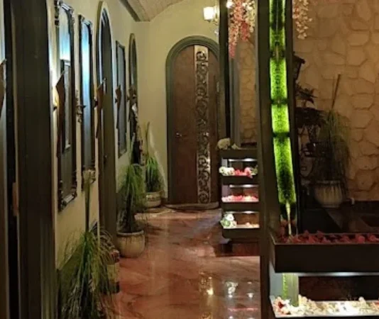 Ayurvedas Sparsh