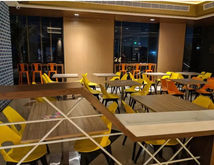 Dhillon Plaza Zirakpur — Chandigarh